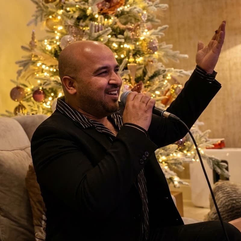 Shahid Abbas Khan, vocalist at Kismet Entertainment